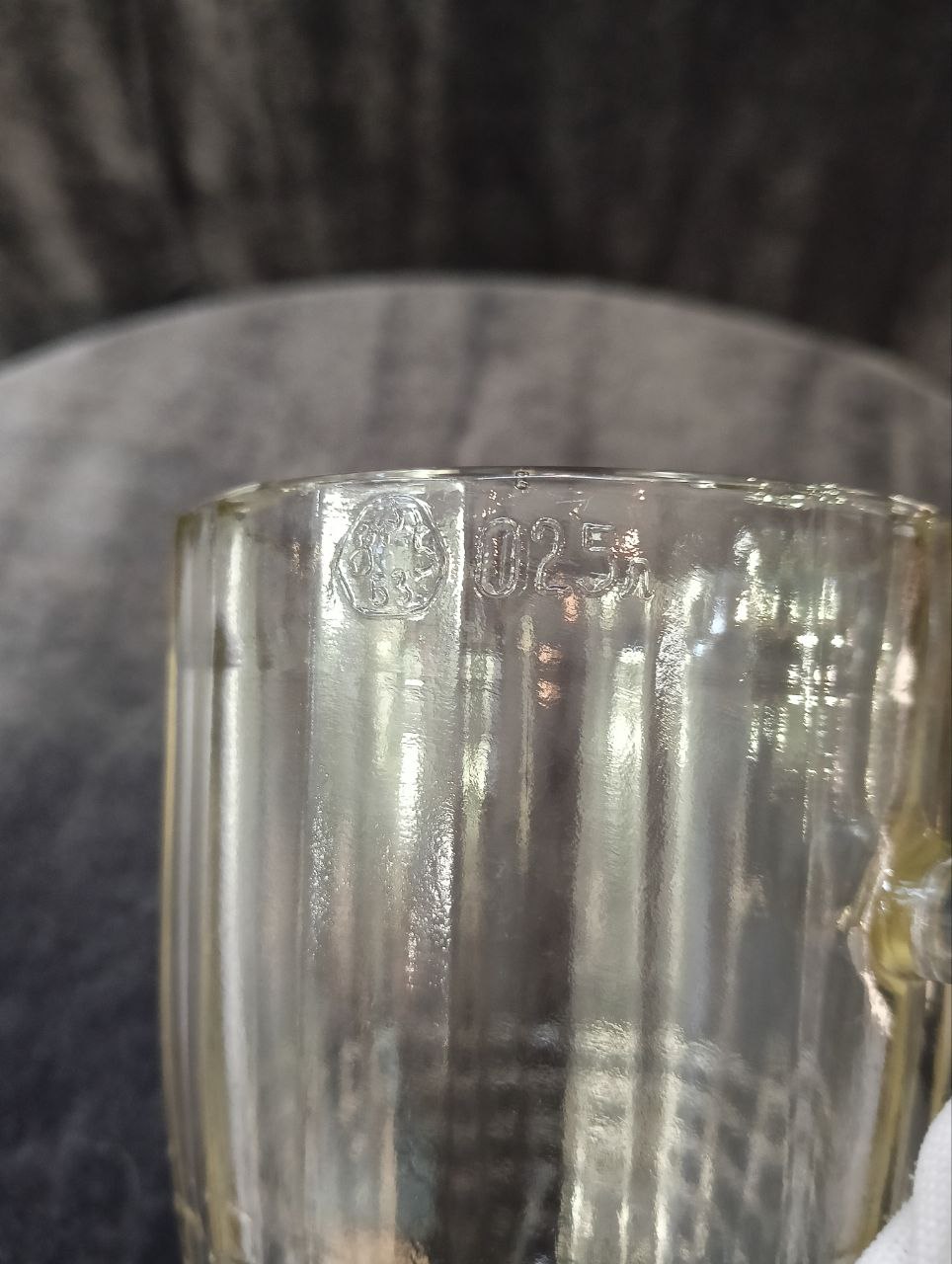 174. Кружка для пива и кваса маленькая,Серп и молот БЗ, СССР 70-80 гг, v = 250 мл, h= 10 см, d= 8 см