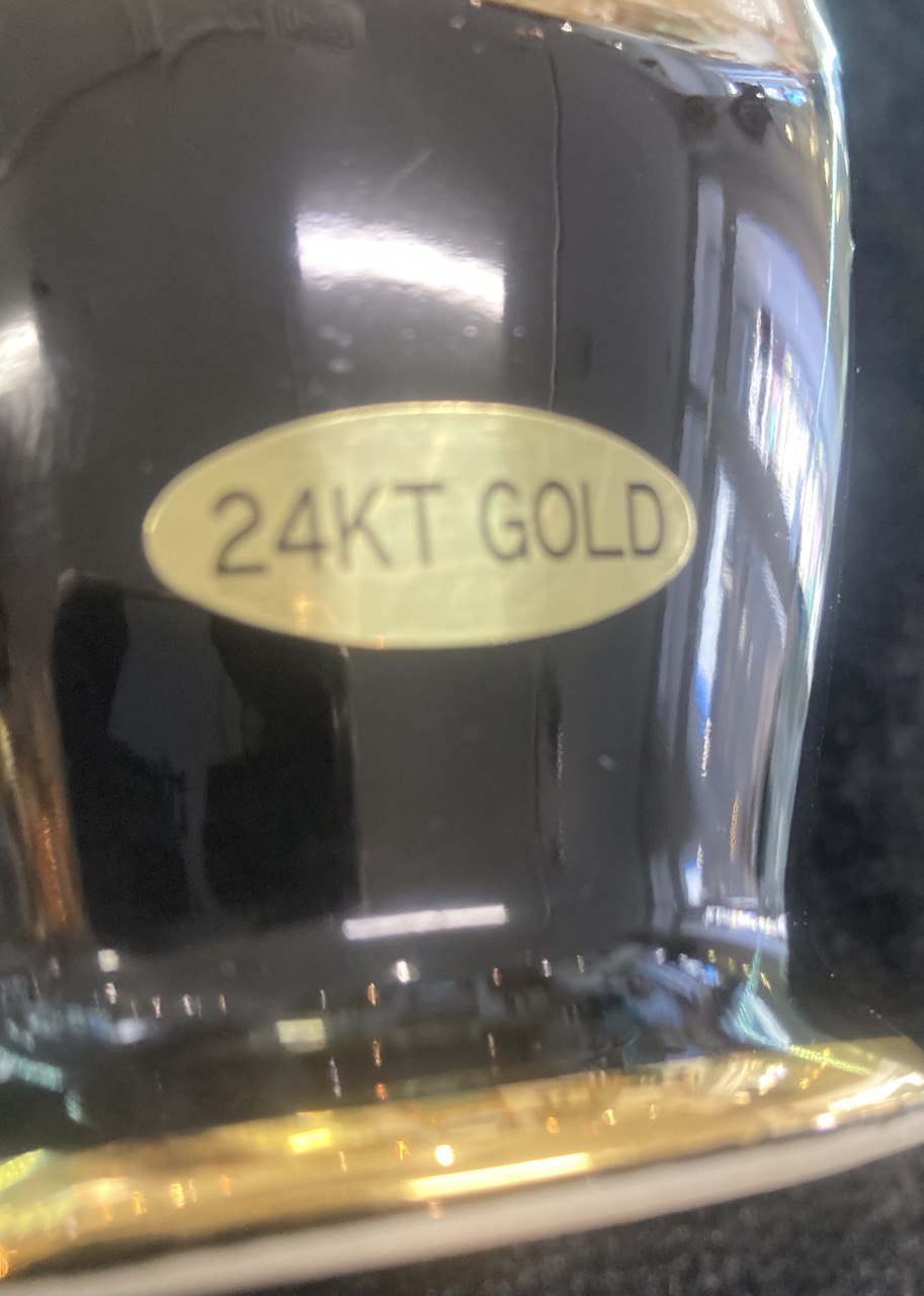 Ваза для цветов.  Япония. С использованием золота 24 карата.