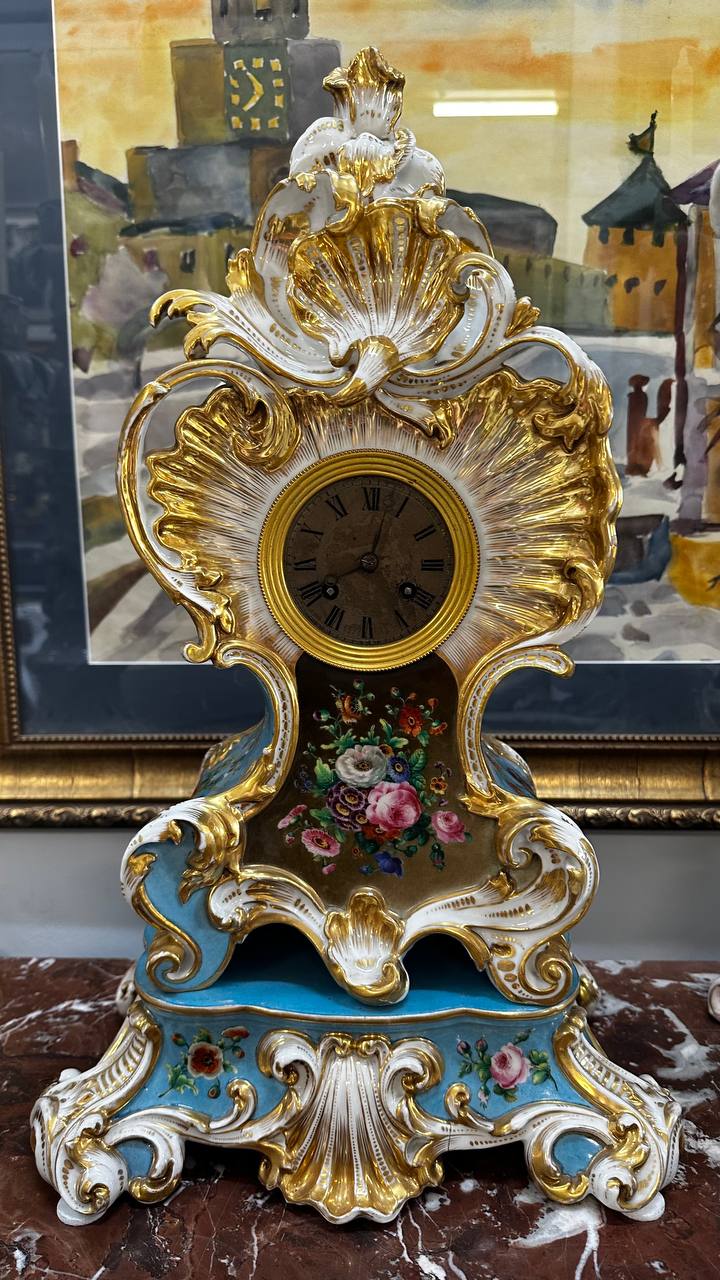 Часы Мануфактура Миклашевского Андрея Михайловича  "Рококо", фарфор, золочение, живопись, Размер: 53х31х20, До 1840 года.