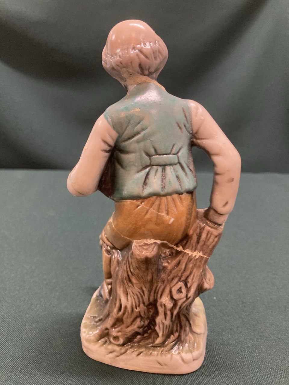 Статуэтка «Старичок с петухом»