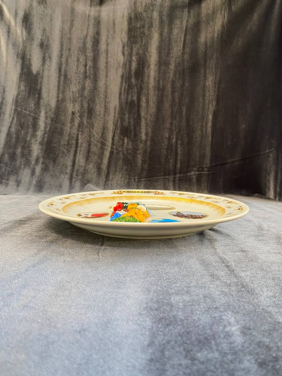 Фарфоровая тарелка подвесная  Азнакаево.