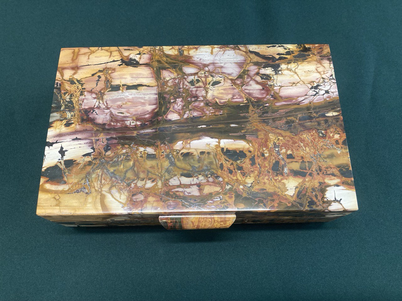 Шкатулка яшма " Пикассо".