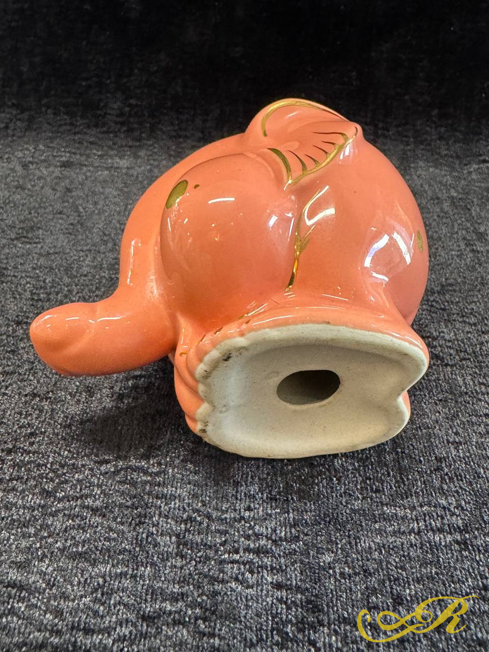 Слоник, фаянсовая статуэтка, золочение.