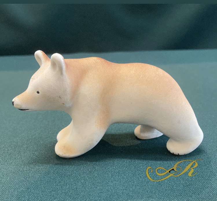 Фарфоровая фигурка "Мишка"