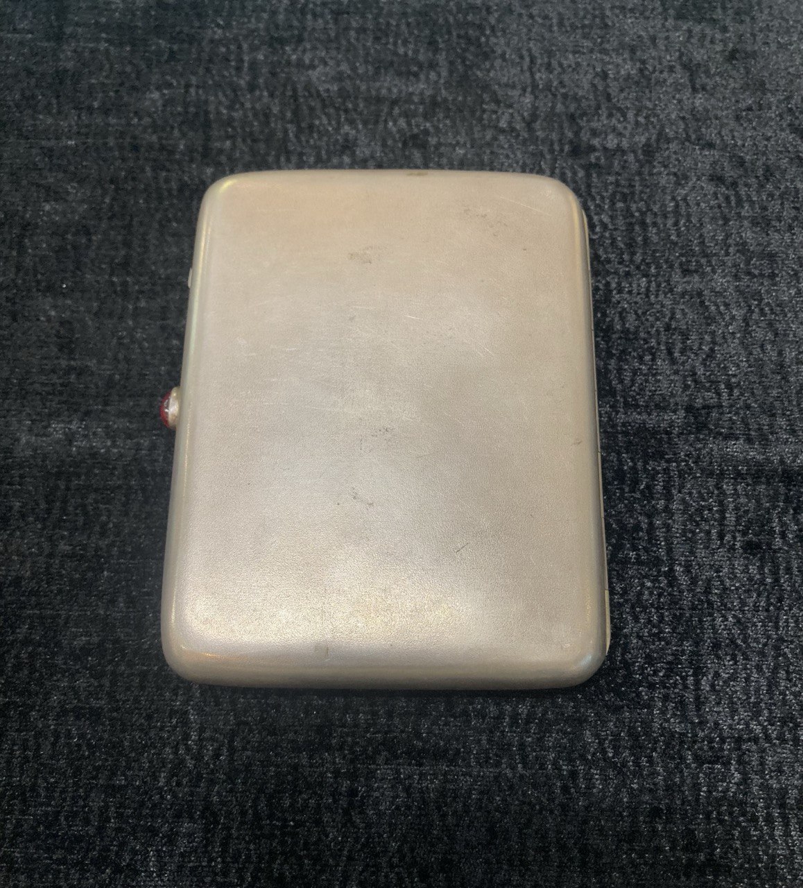 Портсигар серебряный.