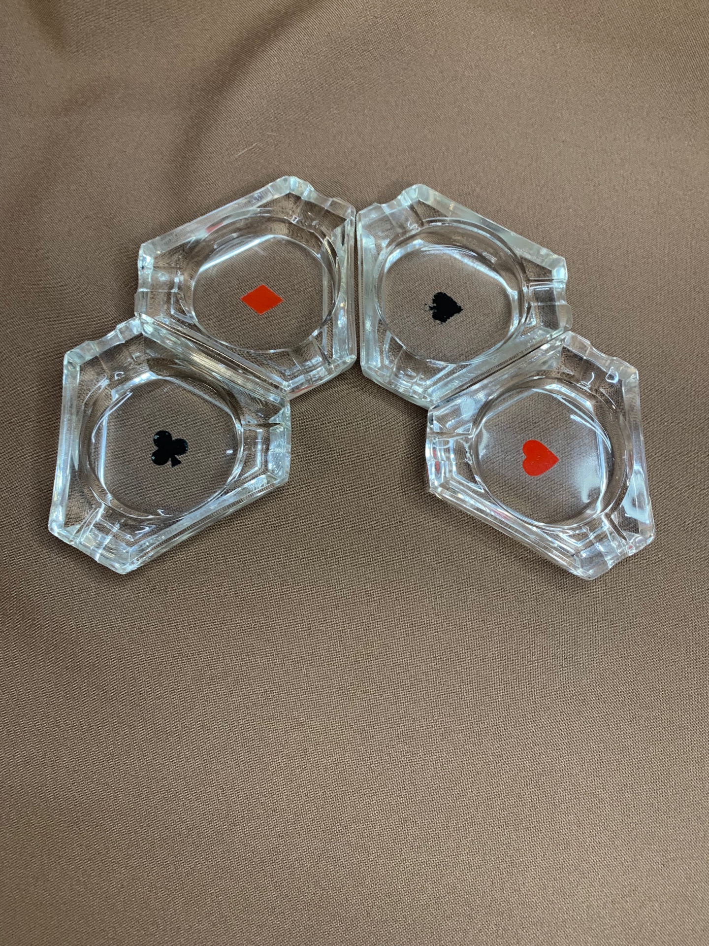 Набор пепельниц, стекло, 4 шт.