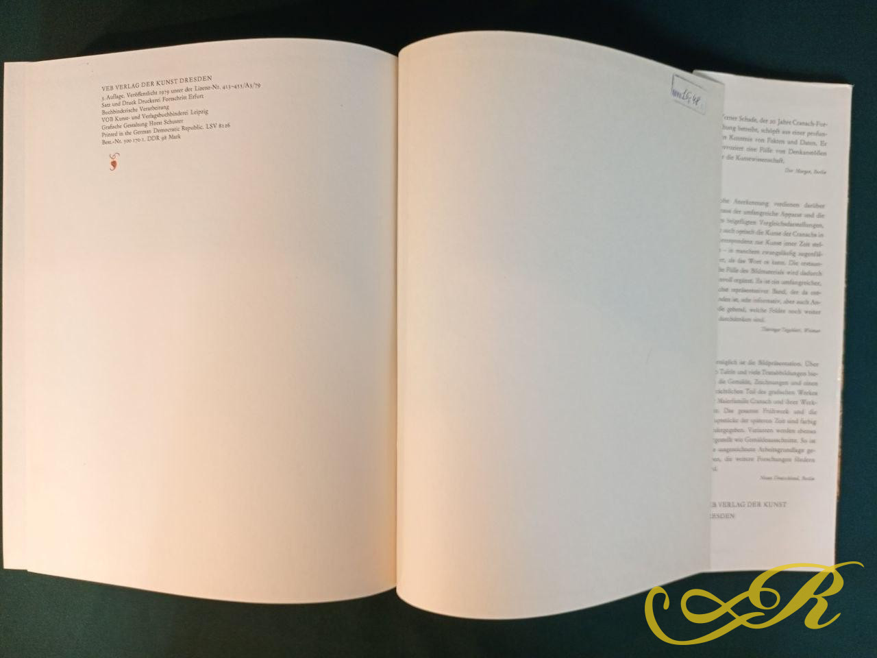   книга Вернера Шаде. фундаментальное исследование, посвященное династии немецких живописцев эпохи Возрождения. Книга впервые была издана в 1974 году в ГДР