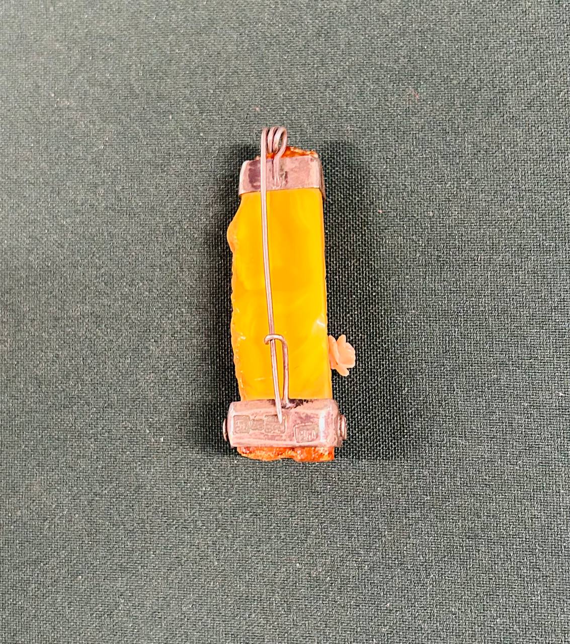 Брошь янтарная с серебром, XIX век, Российская Империя