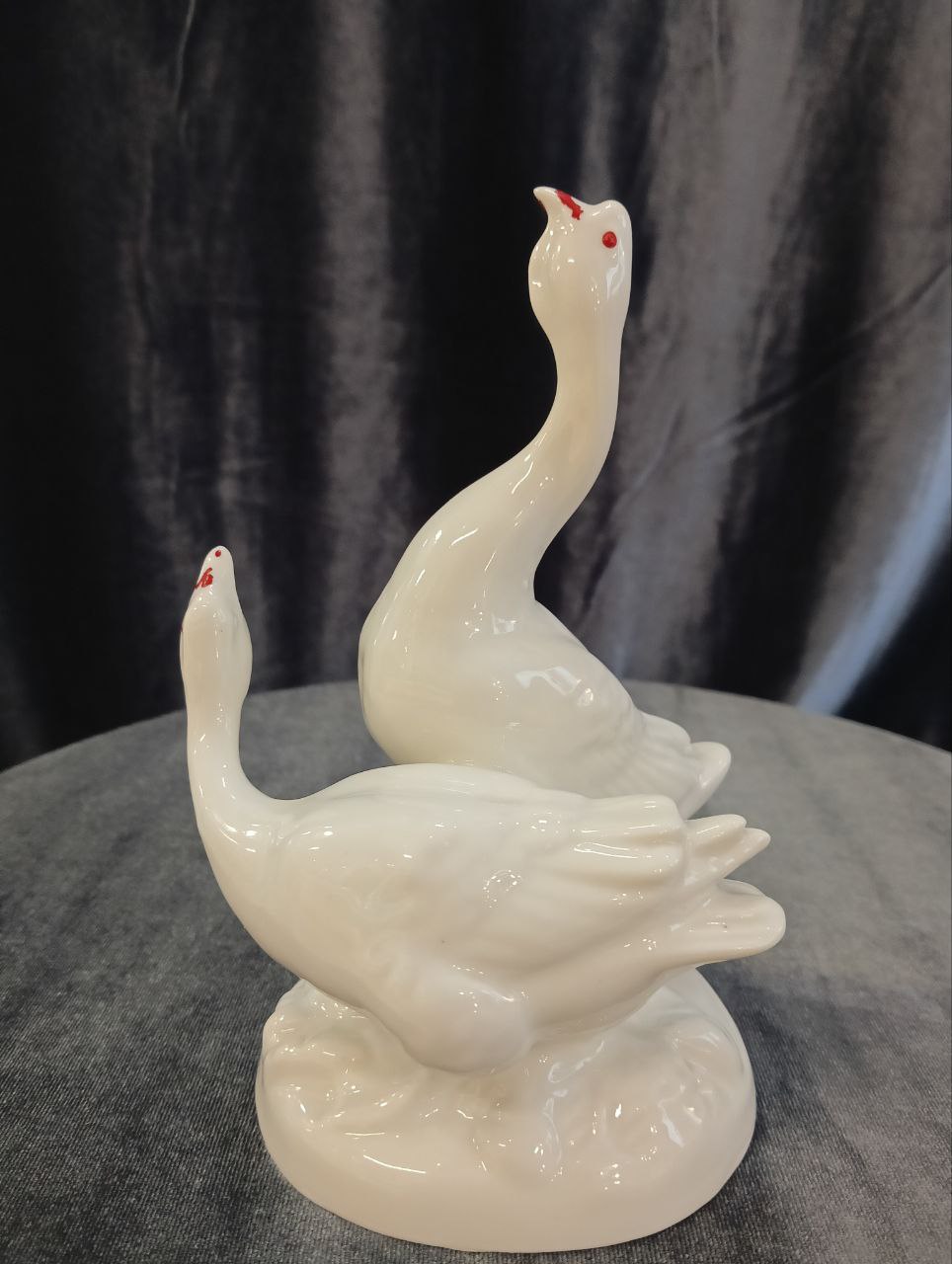 Статуэтка «Гуси» фарфор, 16 см, ЛФЗ