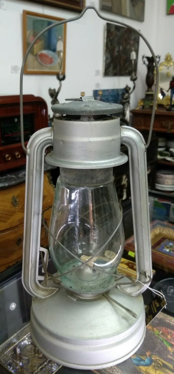 Лампа керосиновая "Летучая мышь"