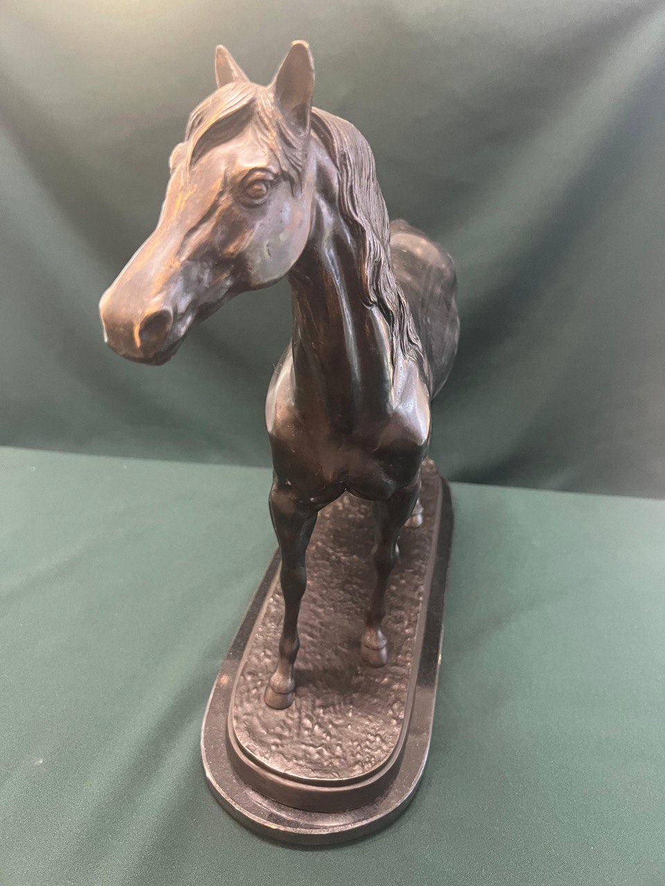 Скульптура "Конь". Р.J.Mene подписная. 1855 год. Бронза, патина. Размер 38 х 45 х 14 см.