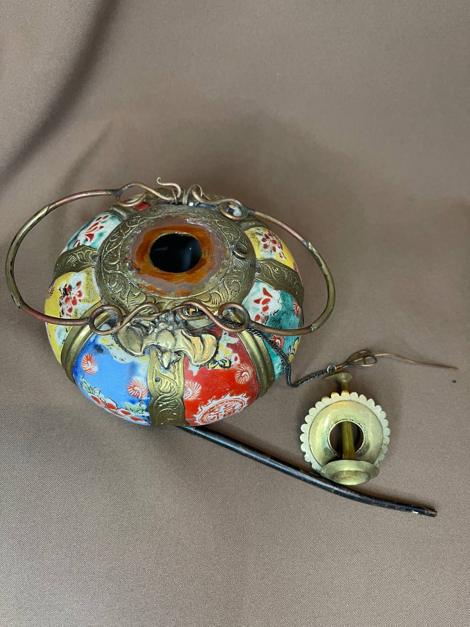 Фарфоровая  курильница для благовоний с иероглифами и рисунками, Китай