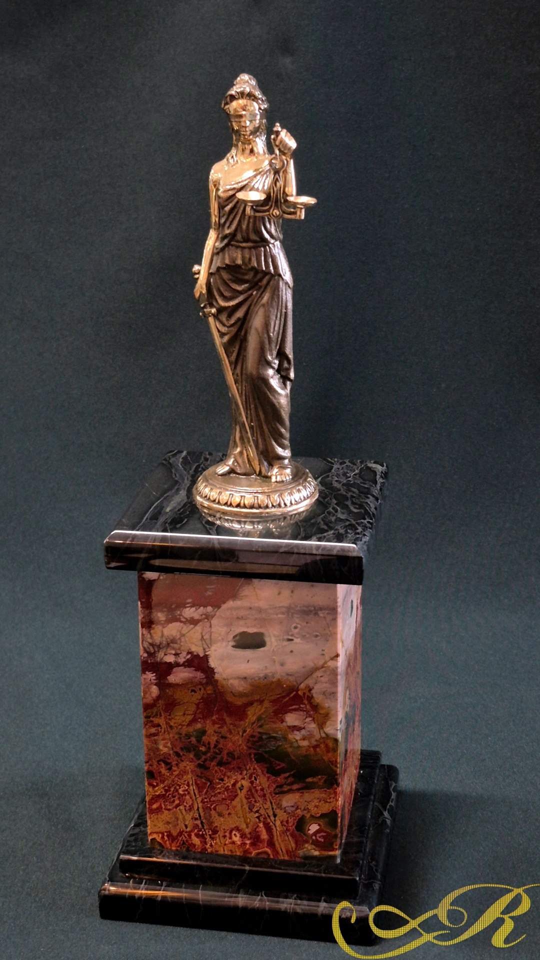 Скульптура "Фемида". Бронза