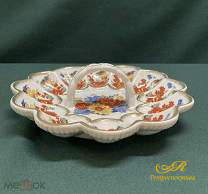 Фарфоровая тарелка для яиц на пасху. Япония.