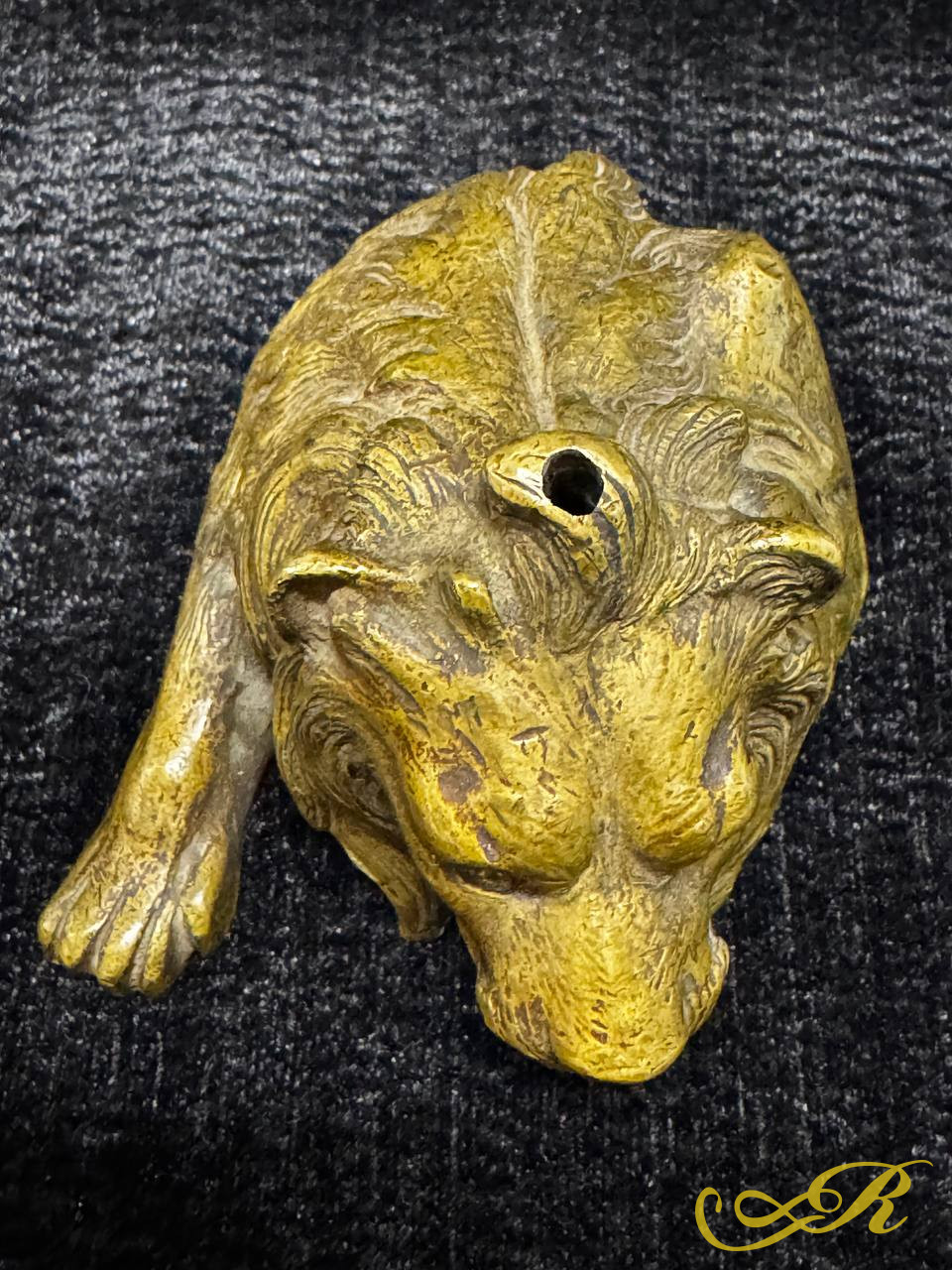  Бронзовый лев