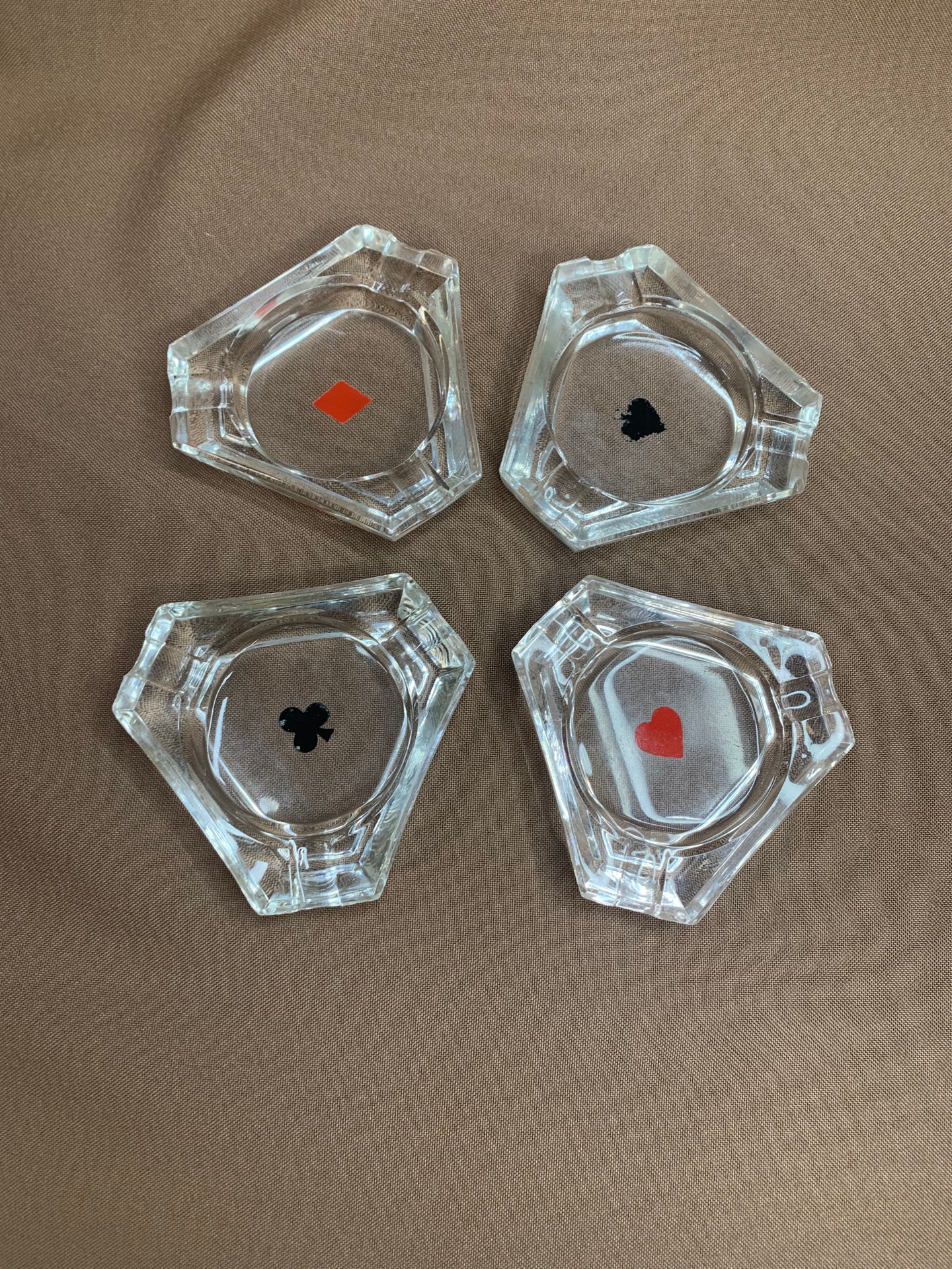 Набор пепельниц, стекло, 4 шт.