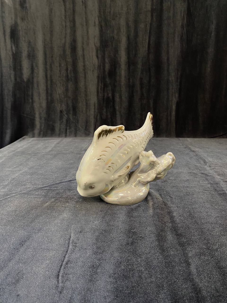 Статуэтка «Карп» из фарфор СССР.