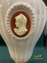 Фарфоровая (фаянс) ваза - амфора. C.A.L. Италия. 50 - е г.