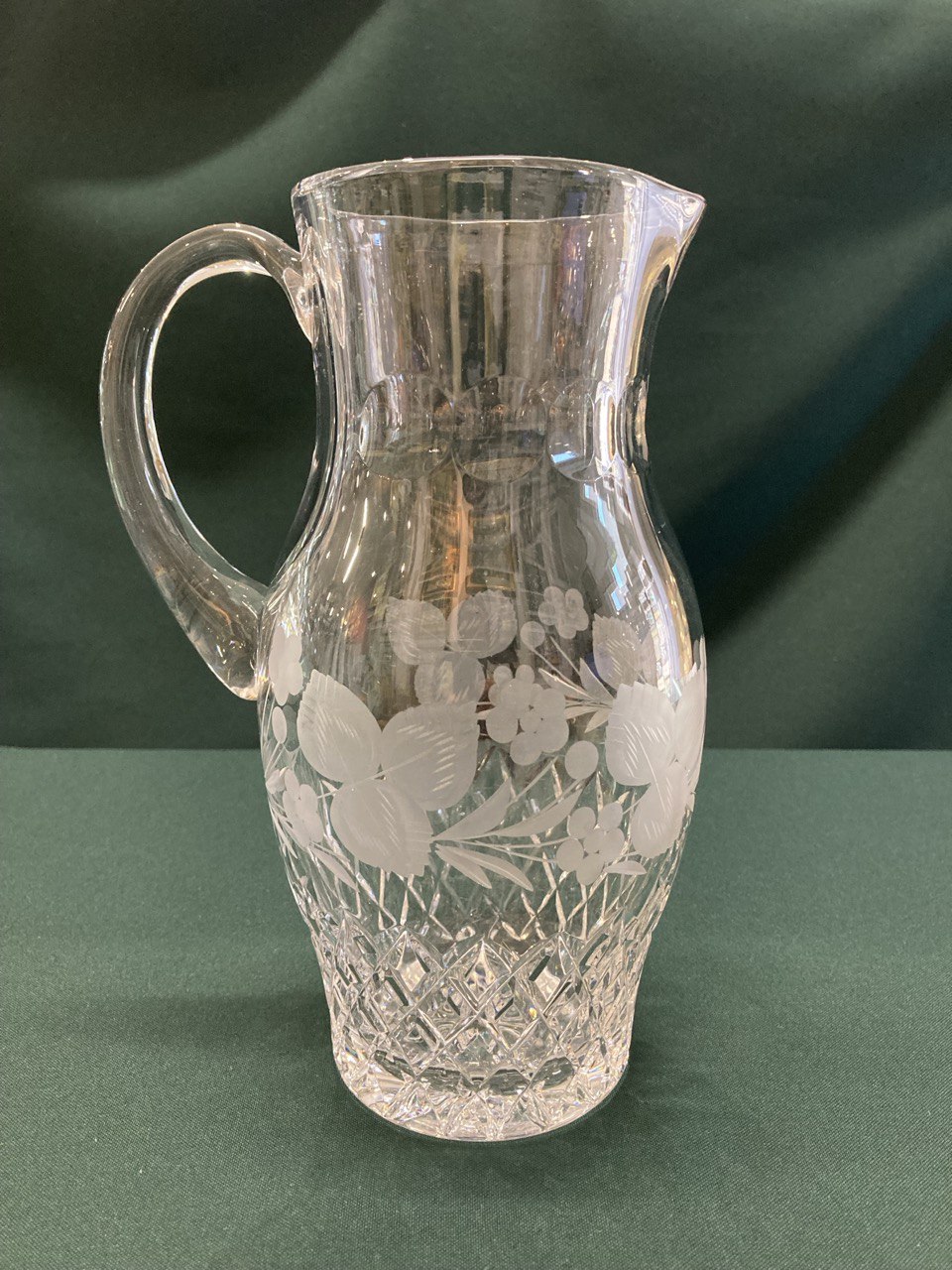 Графин, стекло , гравировка. СССР.