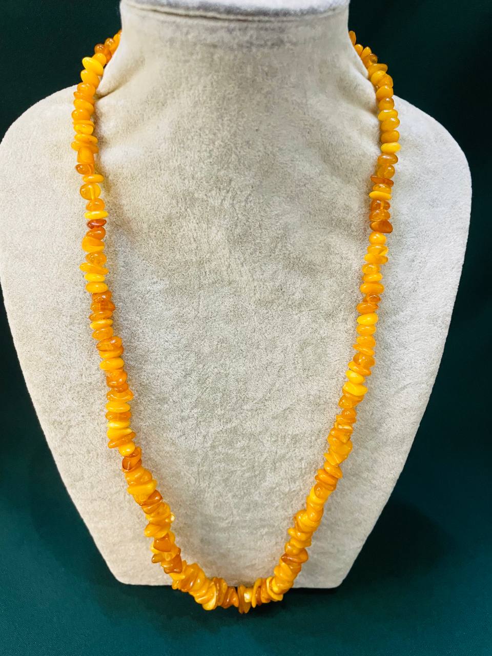 Бусы, янтарные