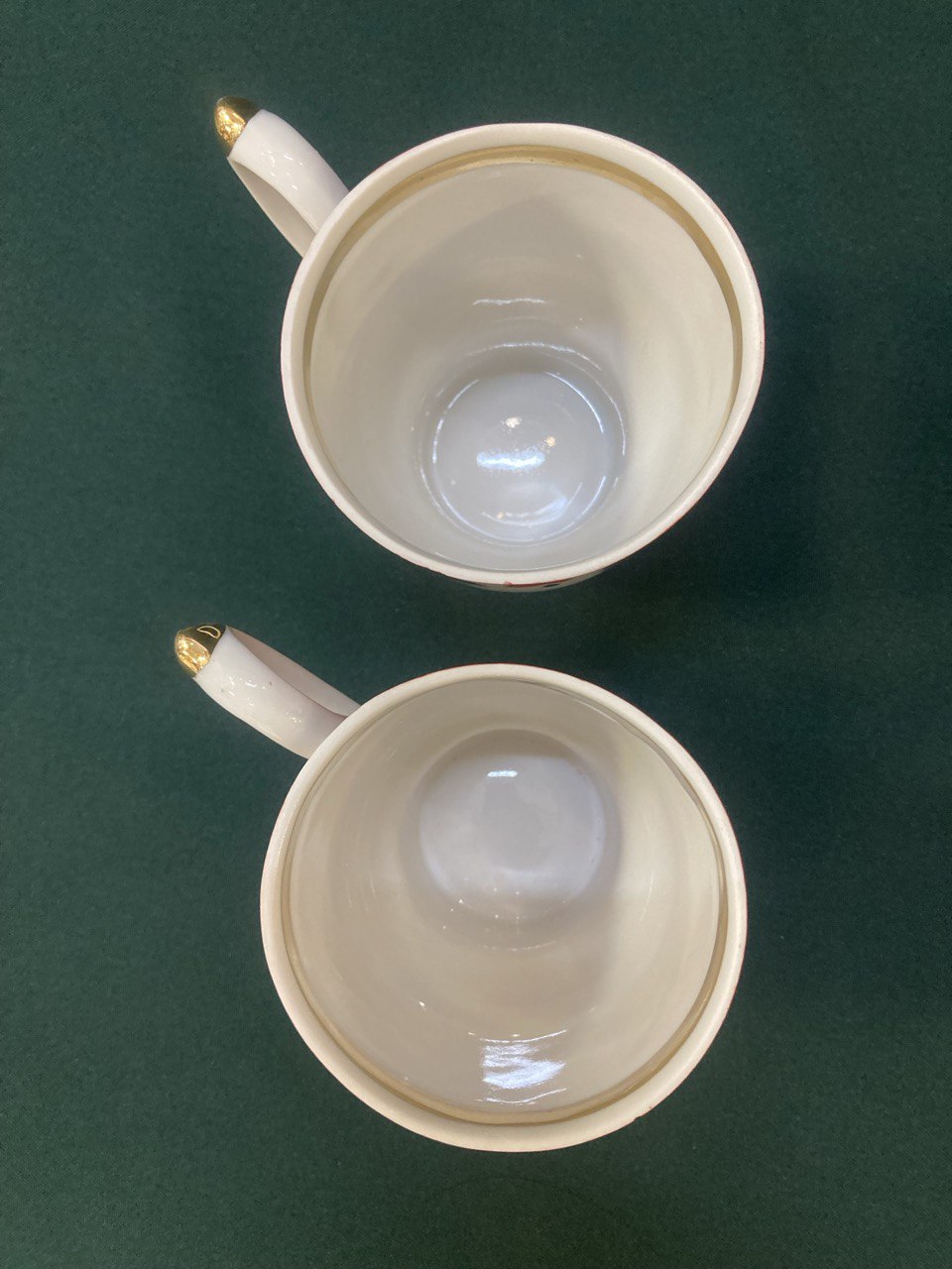 Кувшин с двумя бокалами. Туймазы.