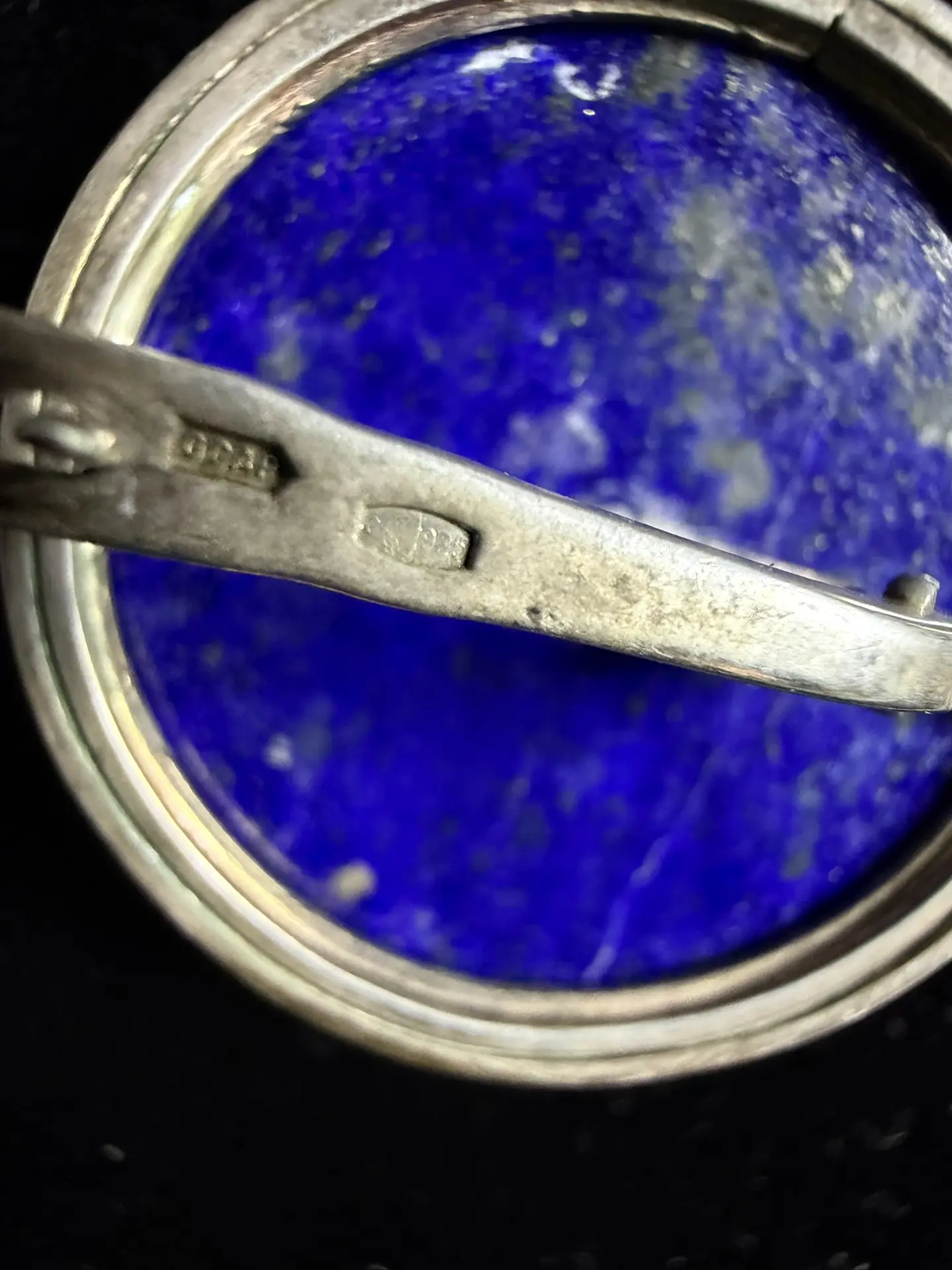  Серебряные комплект : серьги, кольцо, подвеска. Серебро 925 пр. Лазурит.  Вес изделия :42,98 гр. 