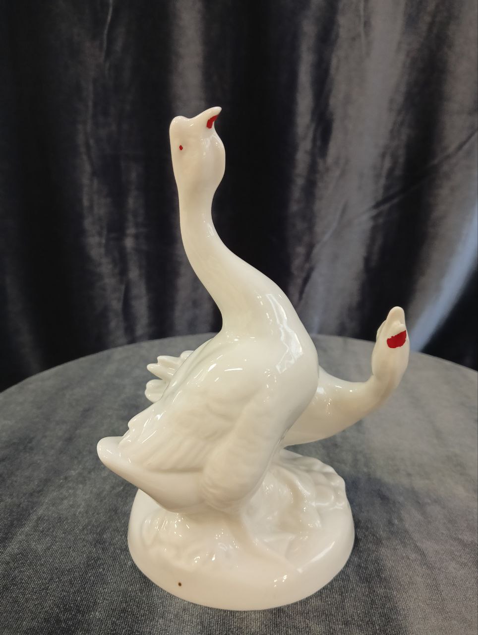 Статуэтка «Гуси» фарфор, 16 см, ЛФЗ