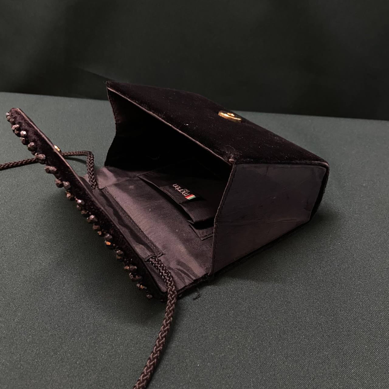 Сумочка «театральная». Замша, стразы.