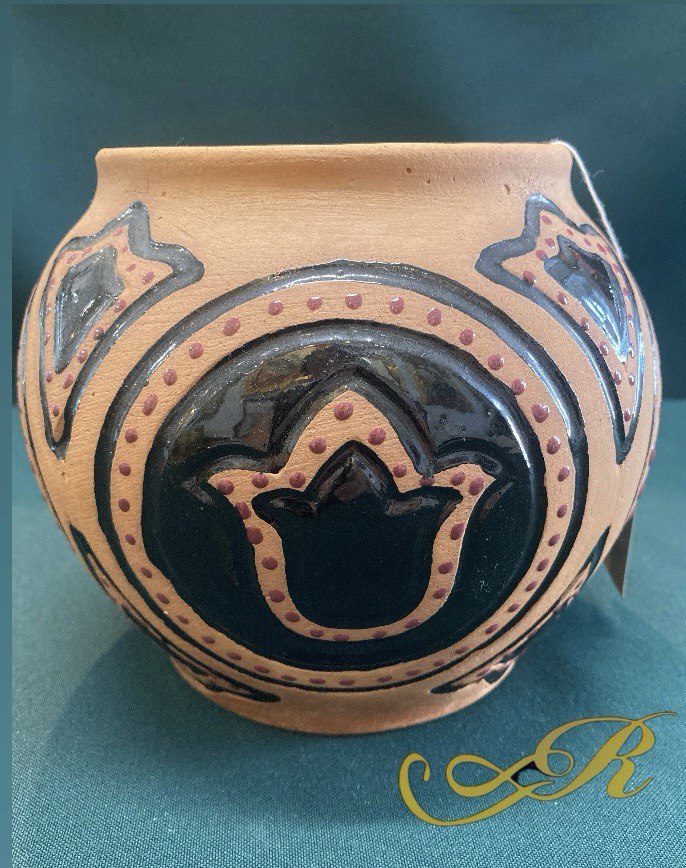 Горшочек керамика Автор Б. Шубин.