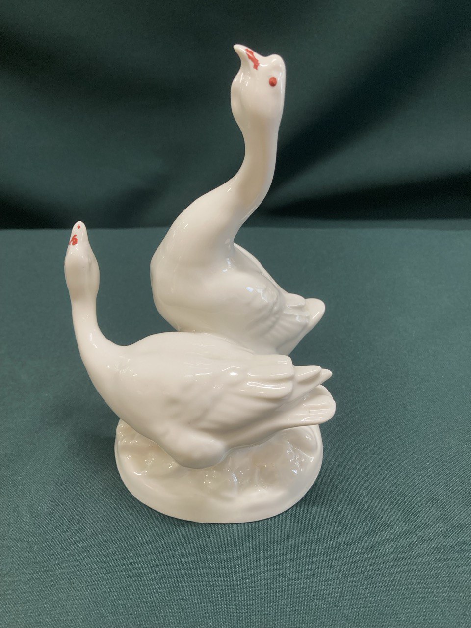 Фарфоровые фигурки " Птицы"