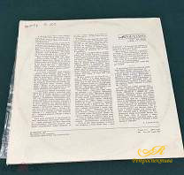 Пластинка - Макс Бернес записи 30-60х годов. Комплект из 2-ух пластинок. Студия Мелодия, 1976 г.