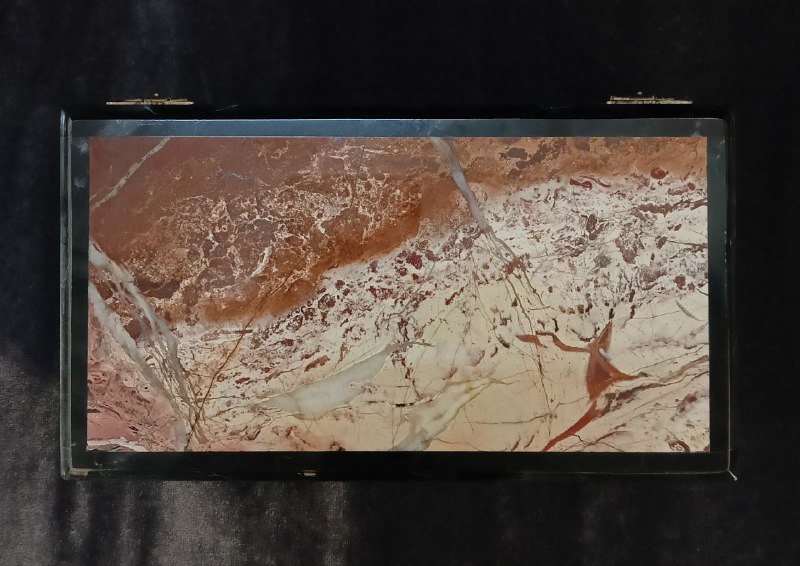 Шкатулка с выборками яшма (мулдакай + ташбулатовская) .