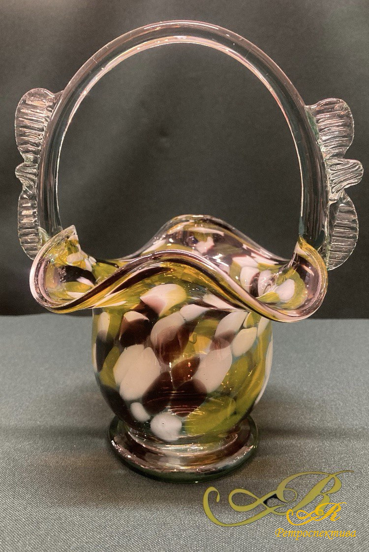 Конфетница. Чешское стекло.