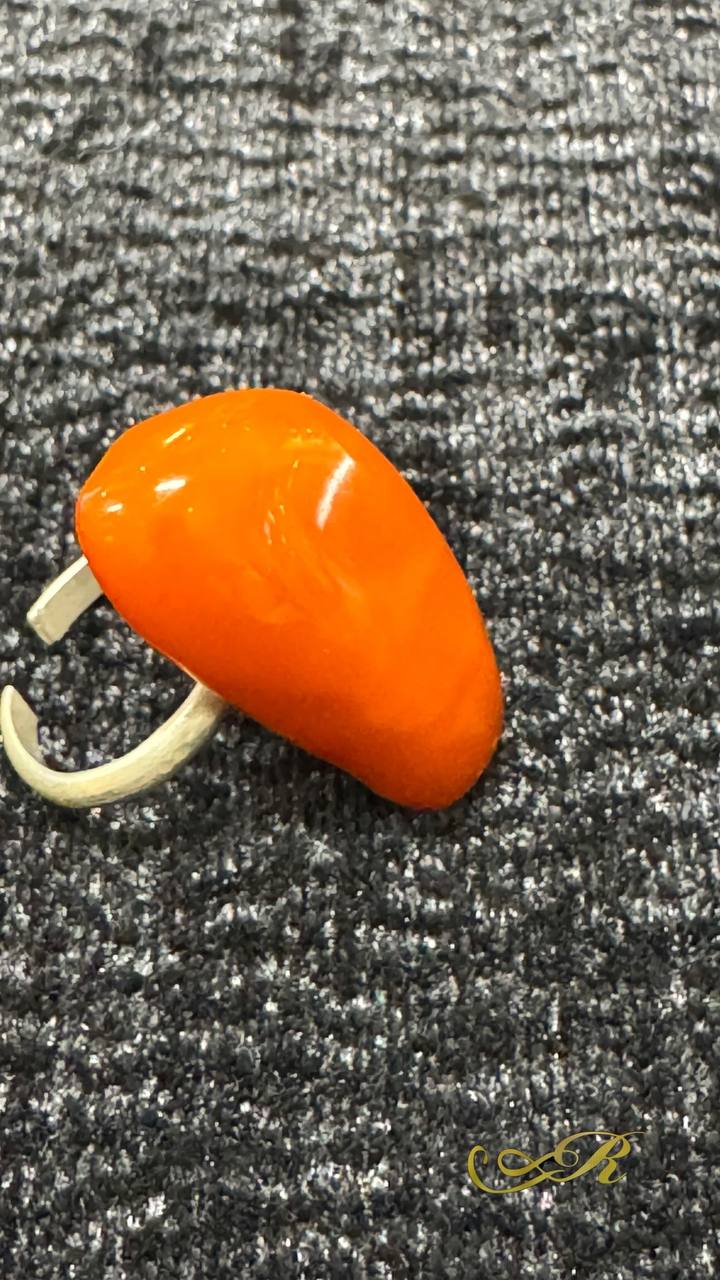 Кольцо с янтарем