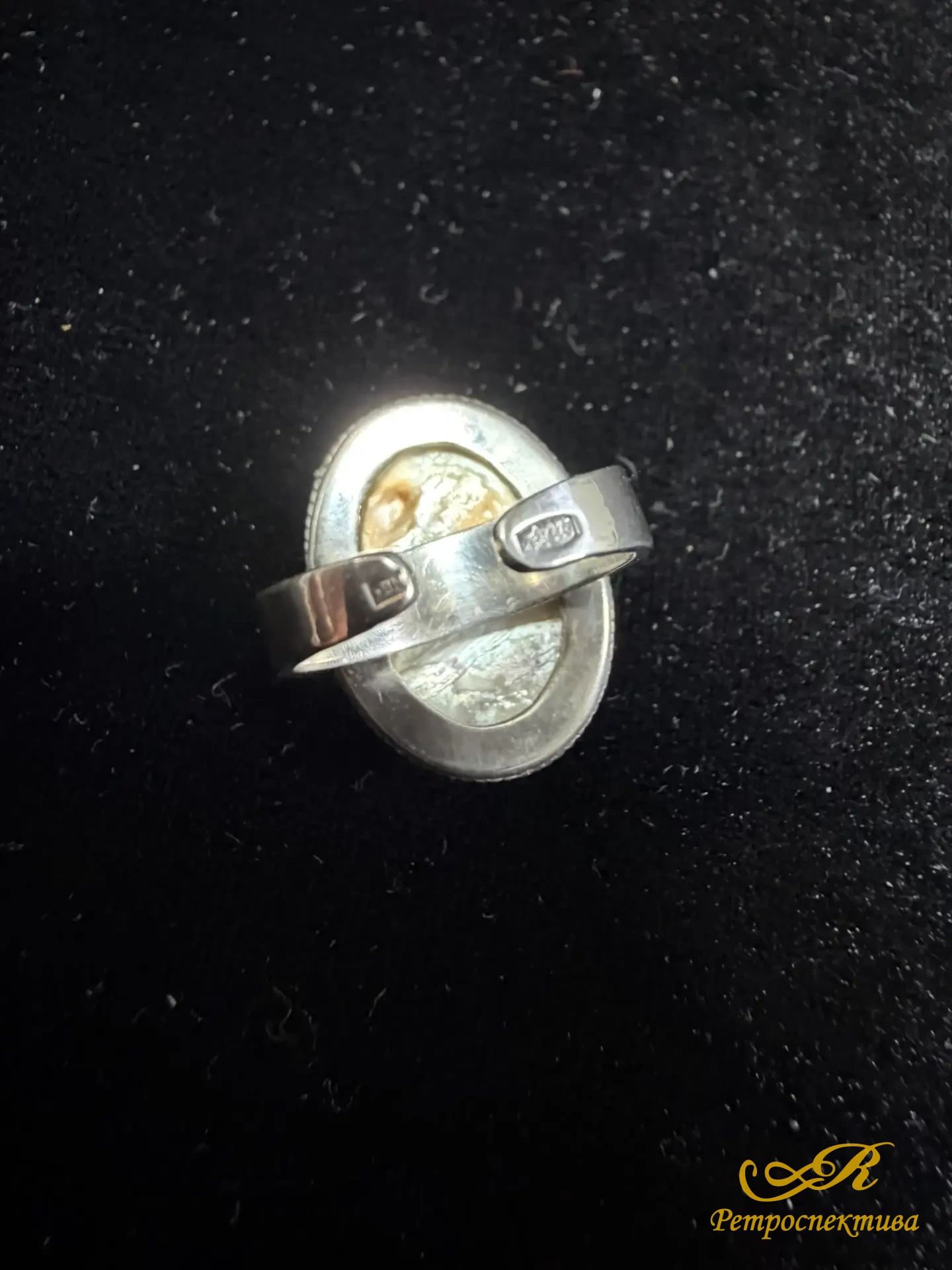 Серебряное кольцо - камея. 875 пр со звездой, перламутр.