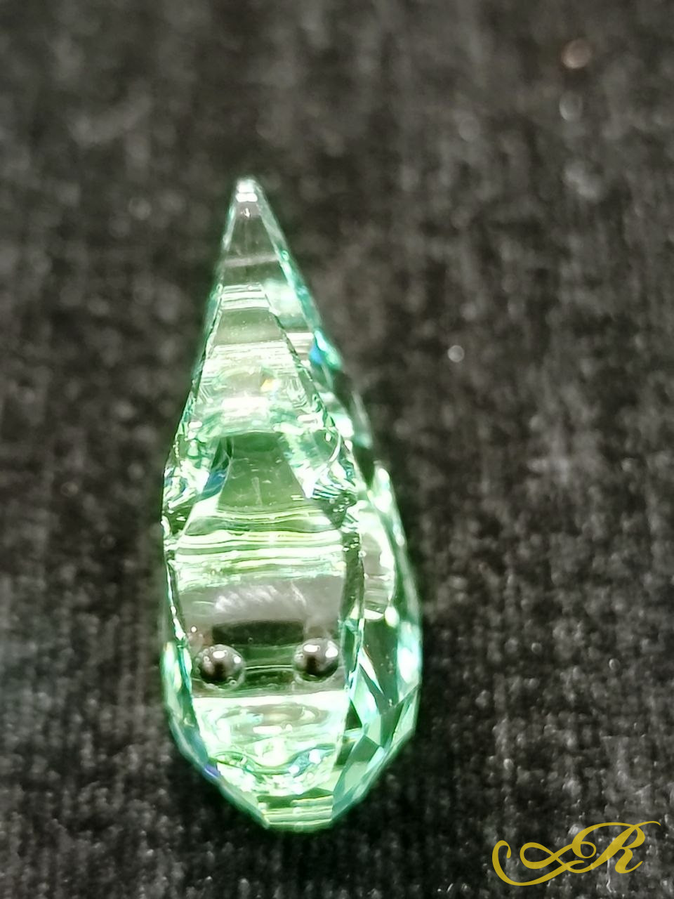  Swarovski "Lucky Dragon" зеленого хрусталя Erinite с глазами из черного хрусталя. 