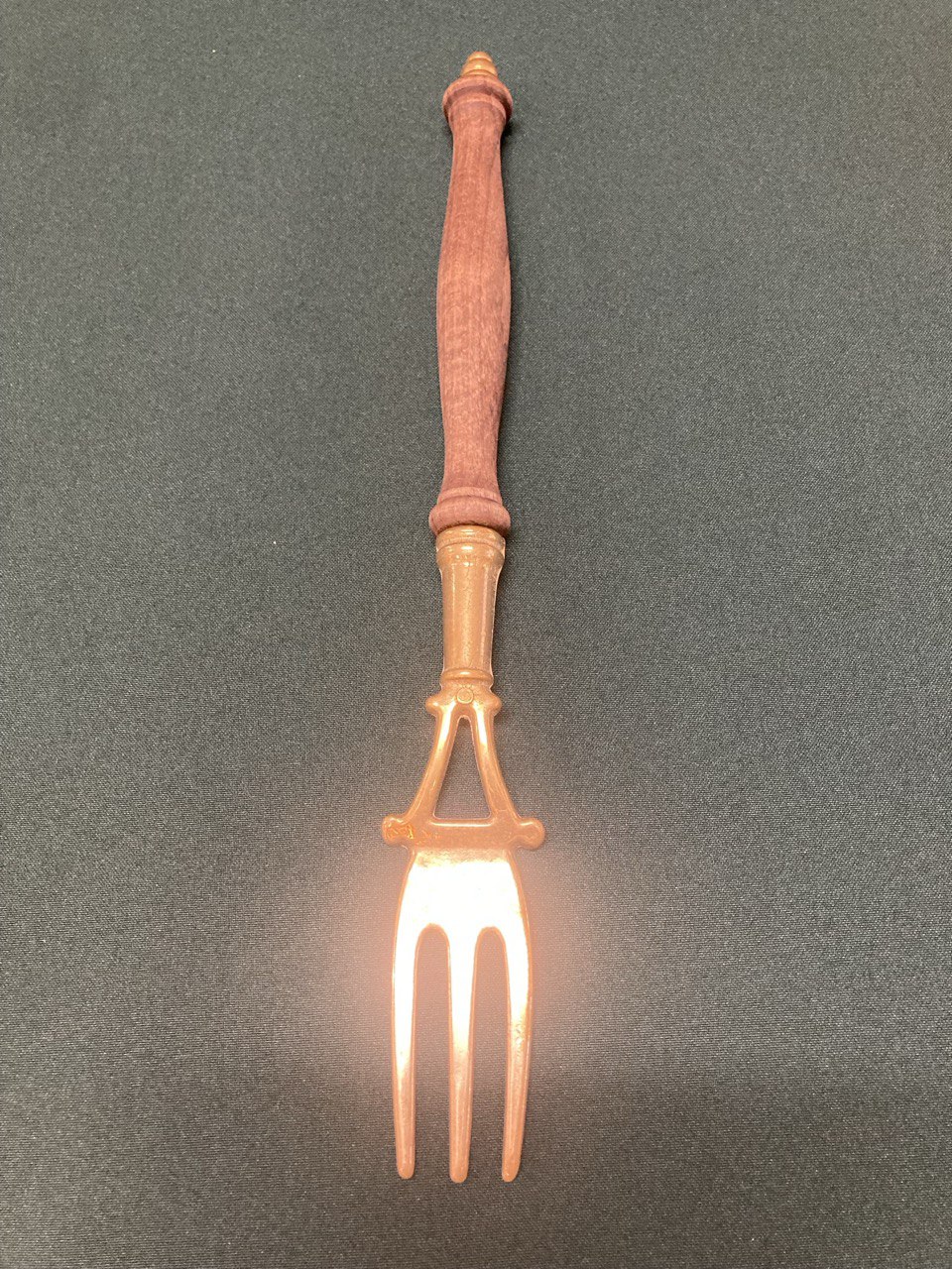 Кухонный набор. Испания. Бронза, дерево.