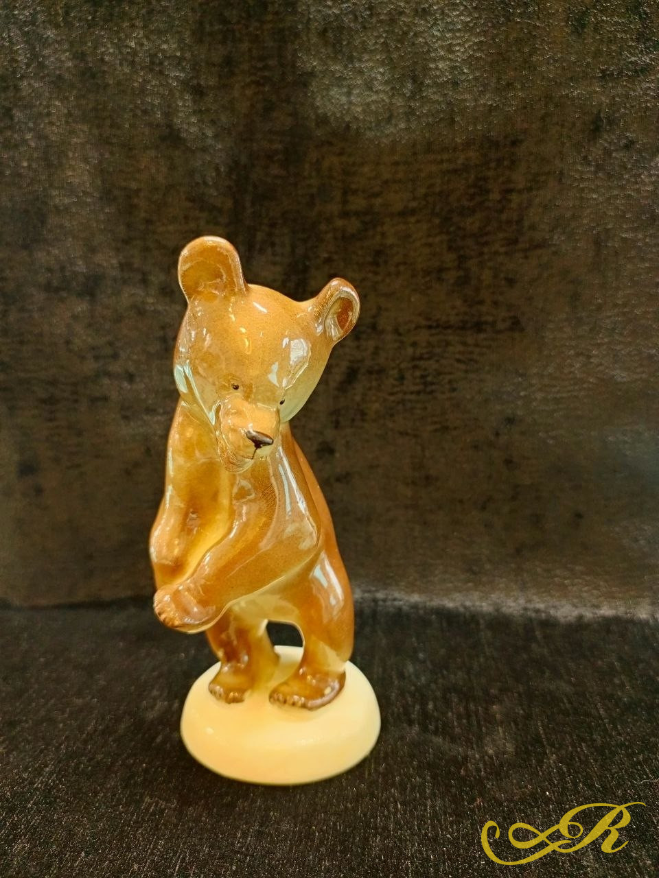 Фарфоровая статуэтка " Бурый медвежонок" ЛФЗ ( Ленинградский фарфоровый завод),  СССР 1938 г.Клеймо.