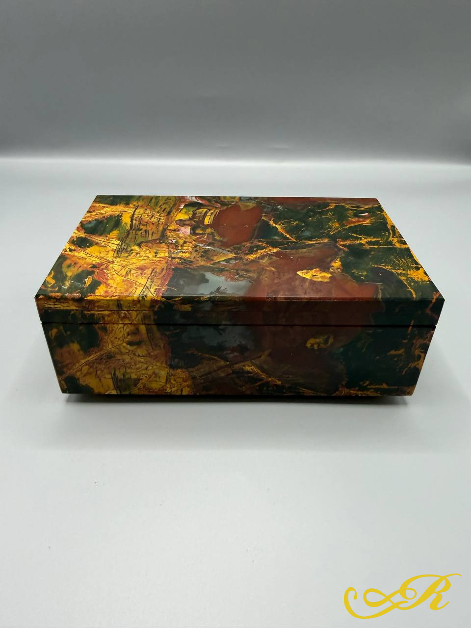  Шкатулка сибайская яшма (Пикассо), бронза. Размер 17,5х10,5х6,5 см.