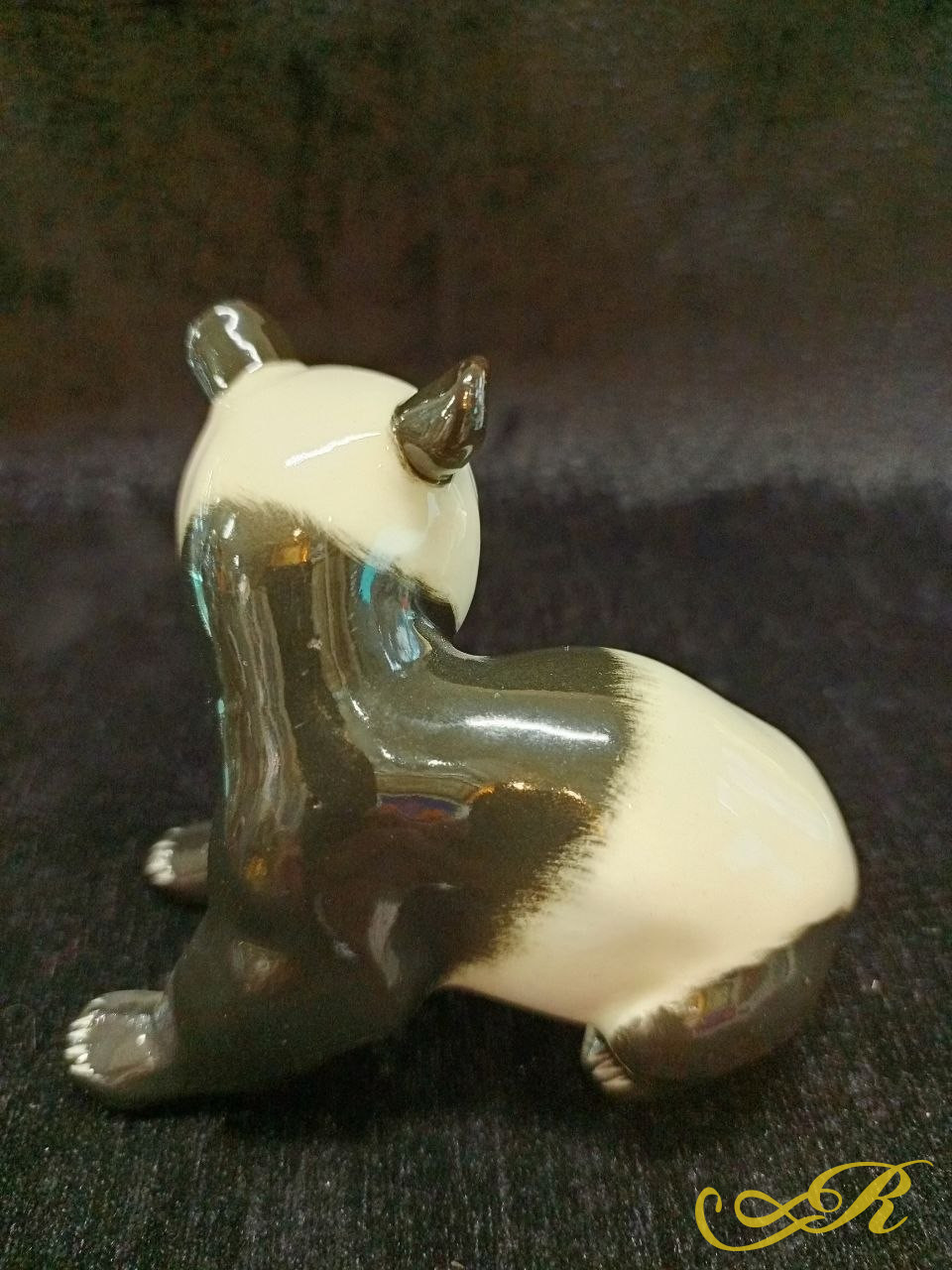 Фарфоровая скульптура " Медвежонок панда" ЛФЗ (Ленинградский фарфоровый завод). 1964г.Подглазурная роспись