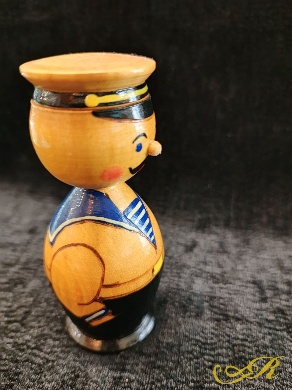 Винтажная деревянная фигурка. СССР. Ручная роспись. В-10,8 см. Ш-4,5 см.