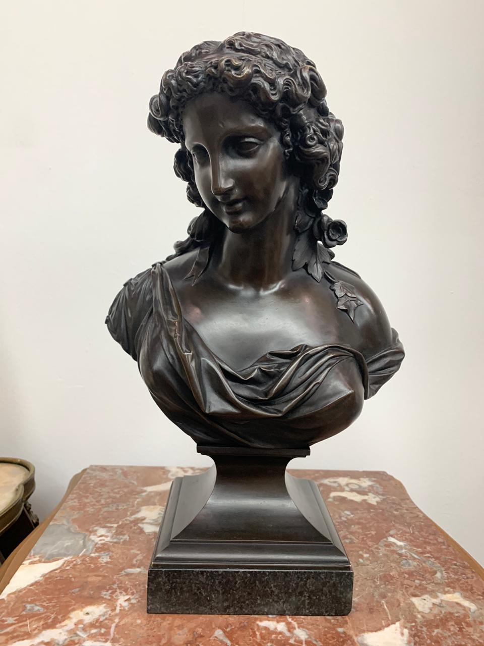 Бюст "Венера (Афродита) - богиня красоты, любви, процветания и плодородия (в честь нее назвали планету Венеру)", Европа, нач. XIX в.