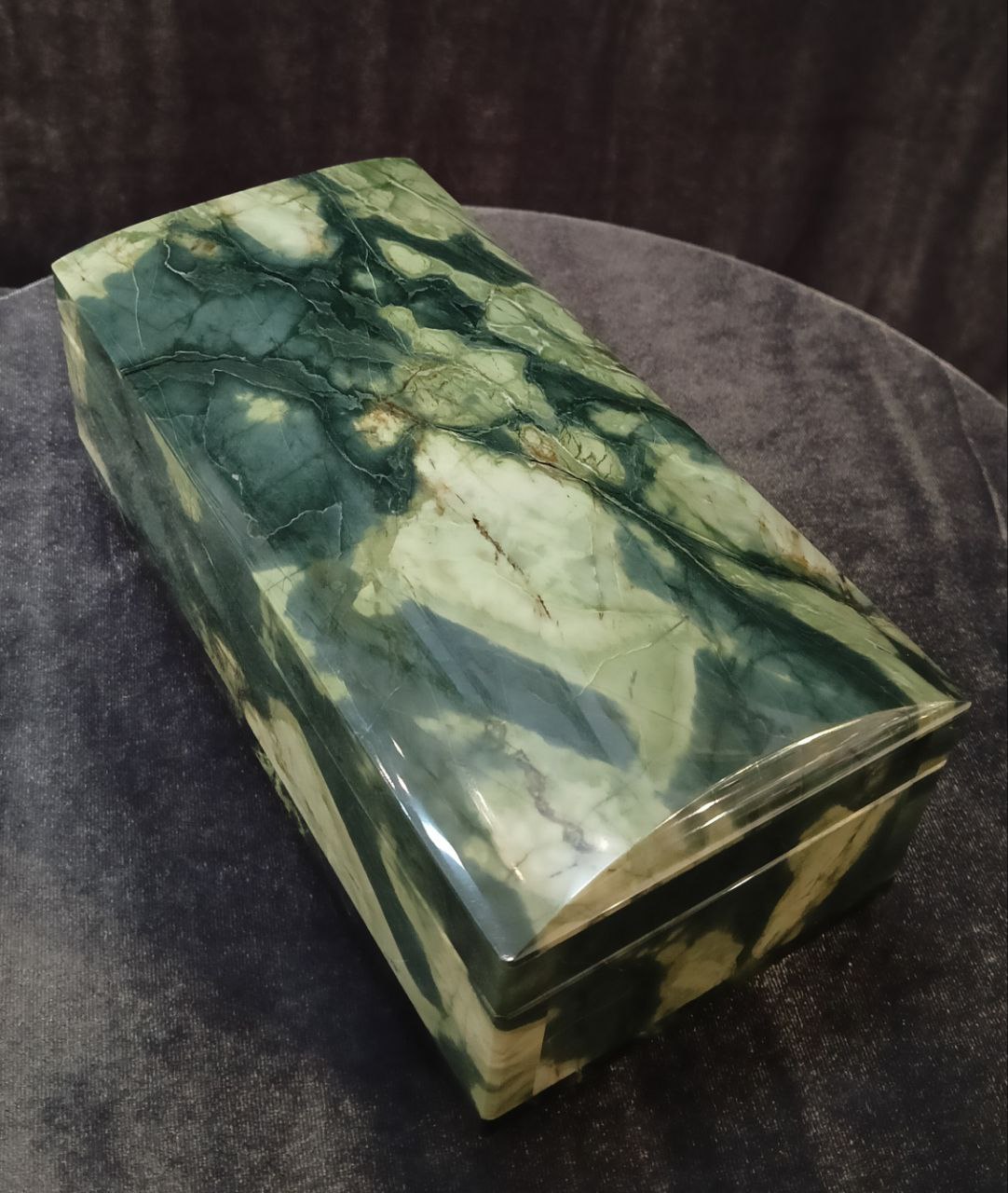 Шкатулка большая яшма (мулдакаевская) 18х9х8см