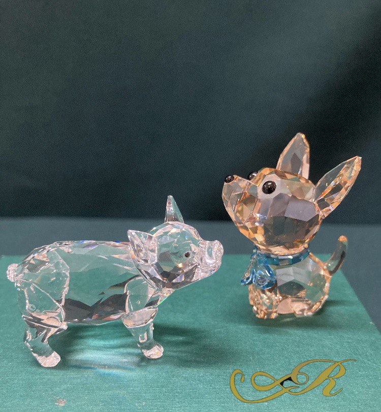 Кристаллы Сваровски. Фигурка - сувенир Swarovski "  " Поросенок" оригинал.