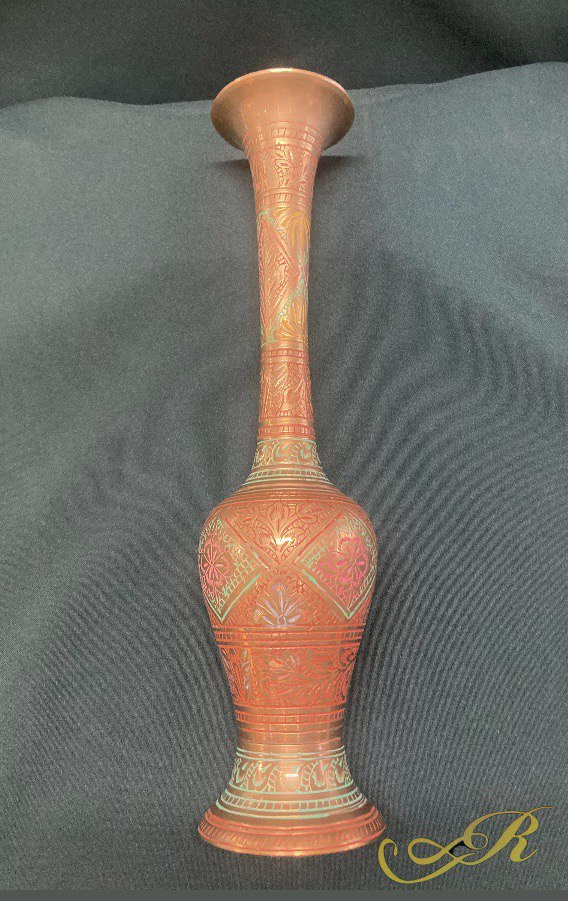 Ваза - медная. Индия.