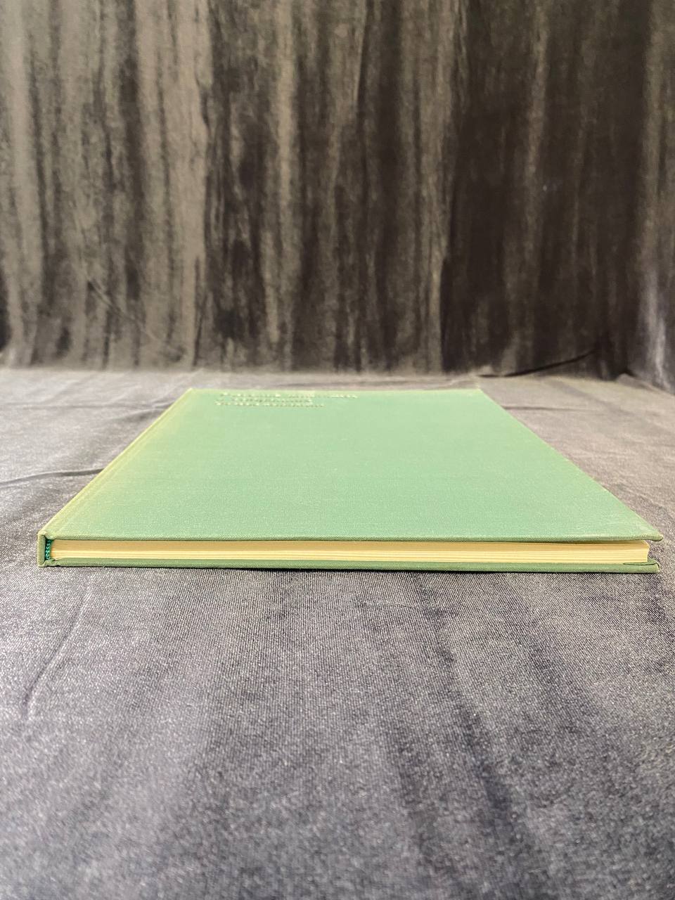 Книга "Русская живопись в собраниях Чехословакии"