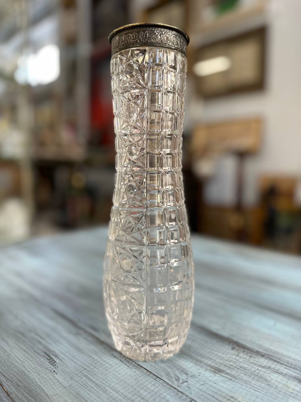 Ваза с серебряным горлышком