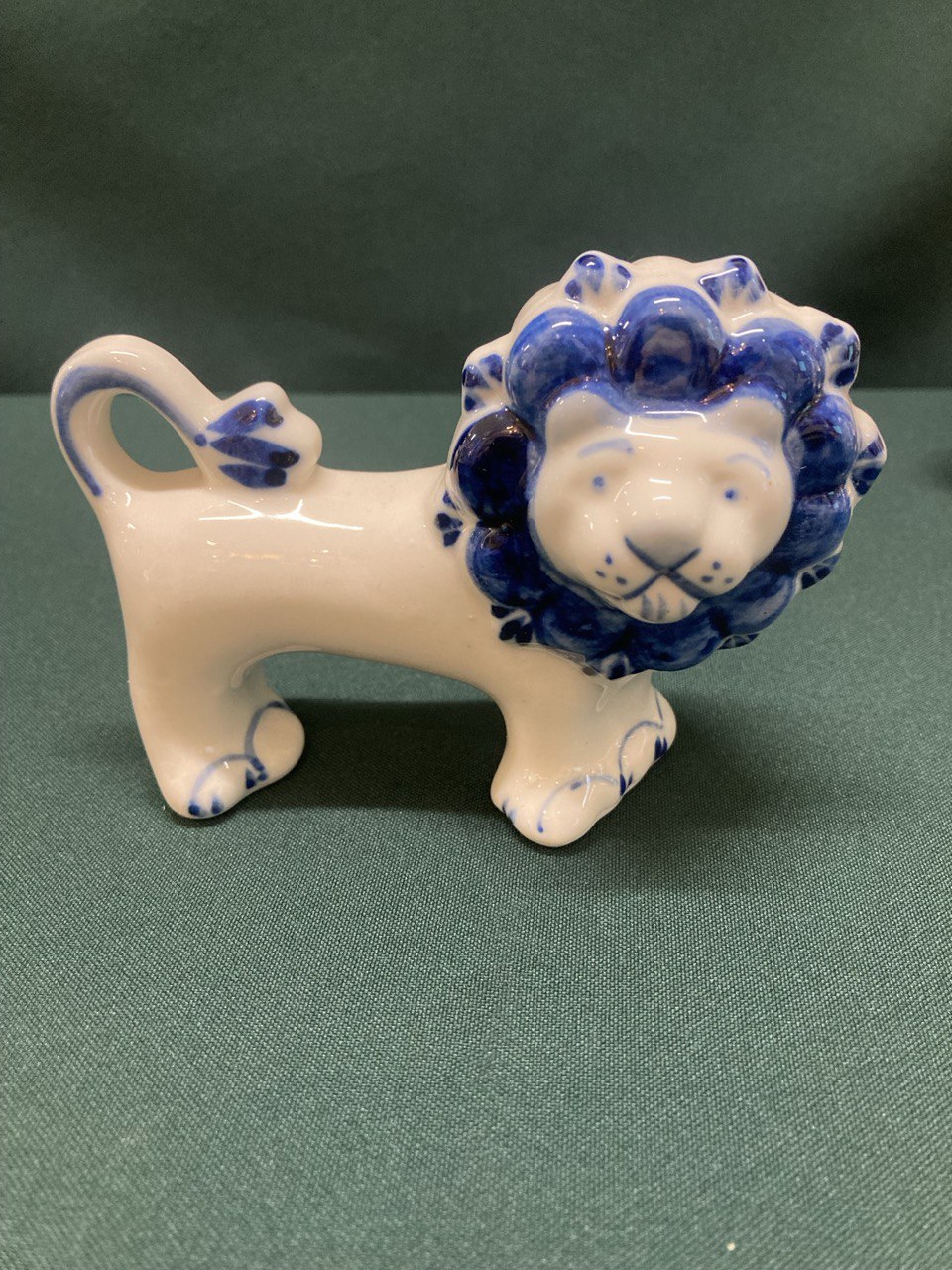 Фарфоровые фигурки " Из отряда кошачьих"