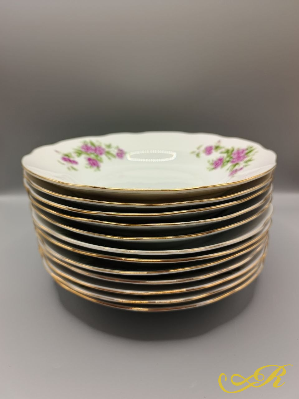  Винтажные фарфоровые  суповые тарелки фабрики Liling Porcelain  экспортного производства из провинции Хунань, Китай)  «Made in China». 1970-1980-е годы.  В наборе 12 тарелок. Диаметр 23 см. 
