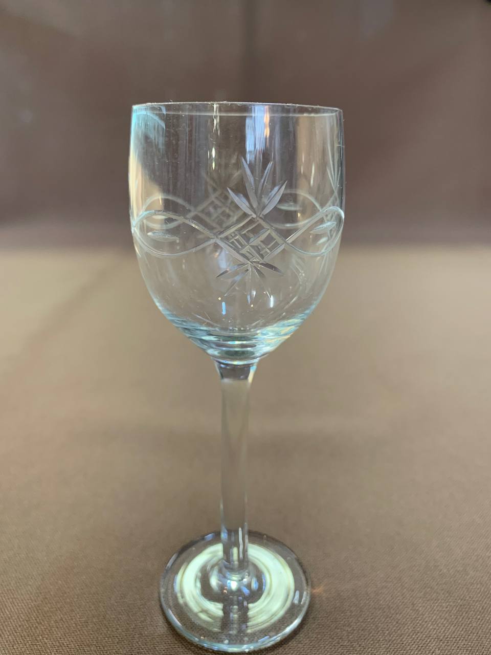 160 рюмка на высокой ножки,высота 12 см,объем 50мл